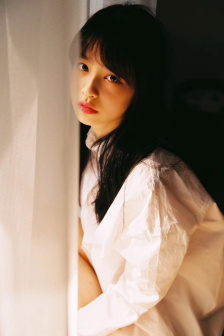 25岁女高中生的相亲对象是问题